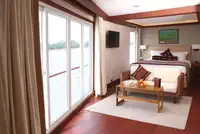 Kapal pesiar keur dijual