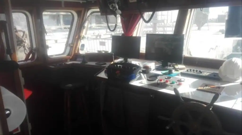 Kapal kerja keur dijual