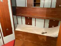 Kapal pangangkut barang curah keur dijual