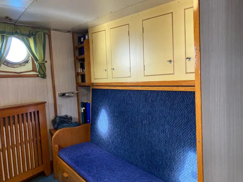 Kapal penarik keur dijual