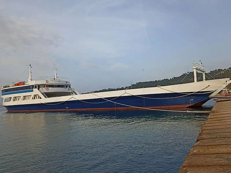 Kapal RoPax keur dijual