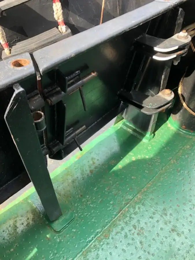 Kapal penarik keur dijual