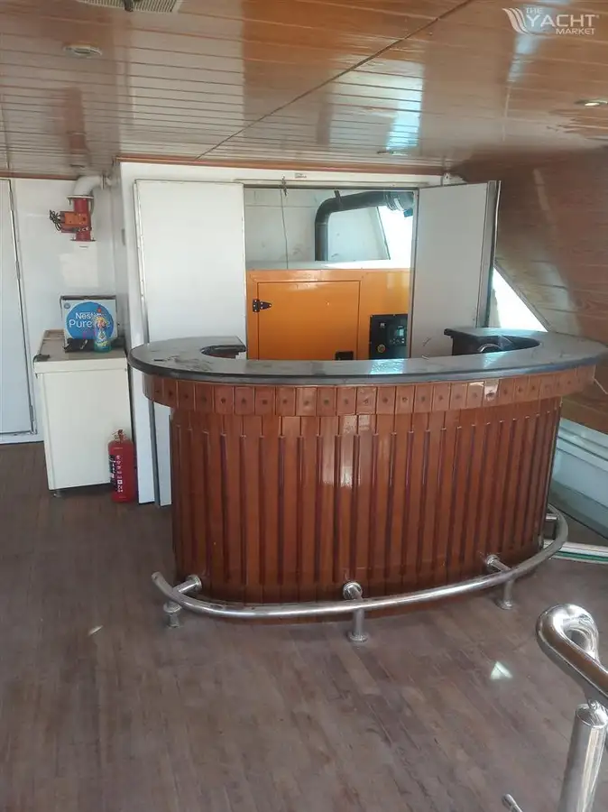 Kapal pesiar keur dijual