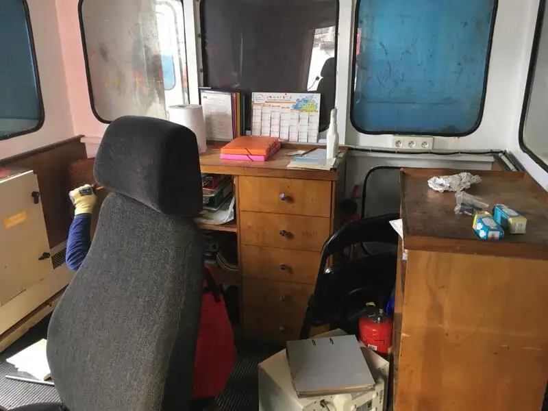 Kapal keruk keur dijual