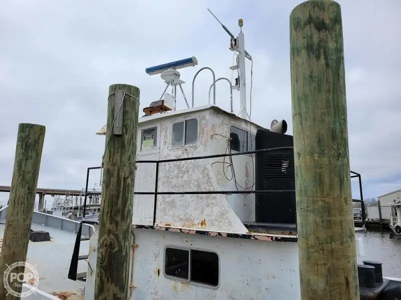 Kapal pasokan keur dijual