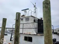 Kapal pasokan keur dijual