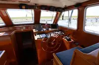 Kapal pesiar keur dijual