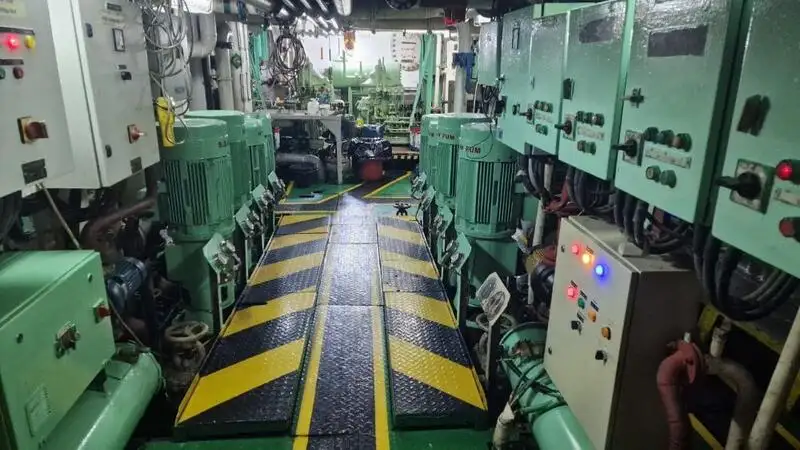 Kapal pasokan keur dijual