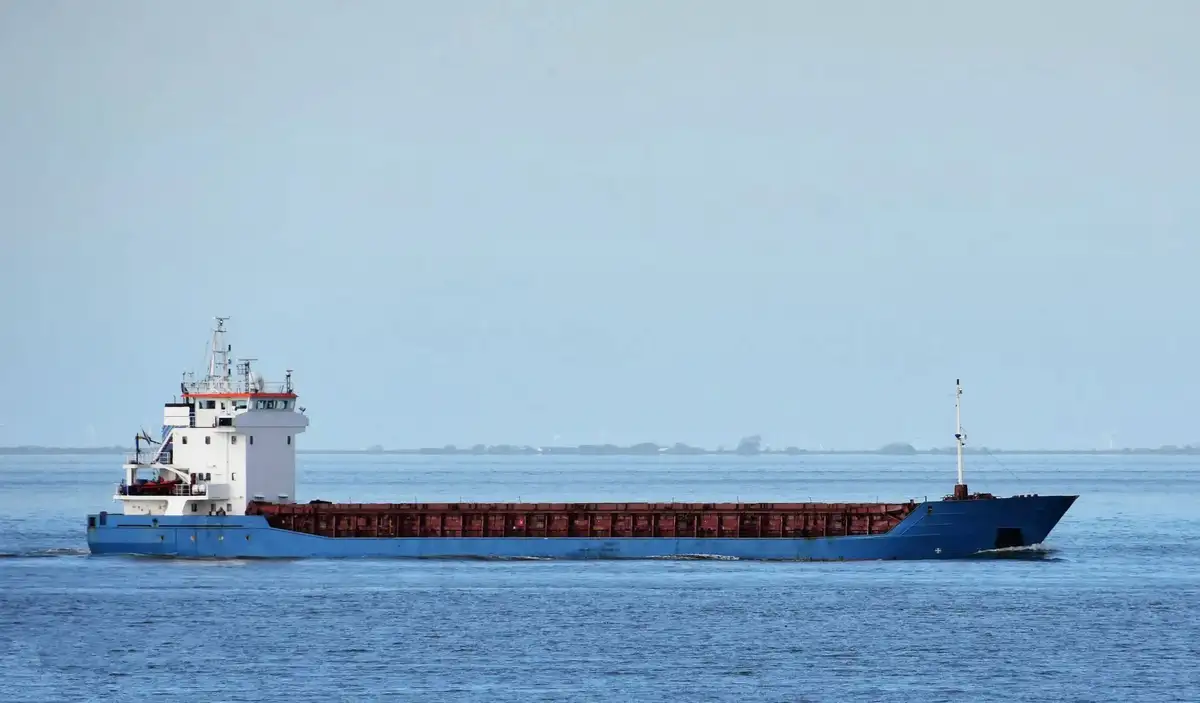 Kapal pangangkut barang curah keur dijual