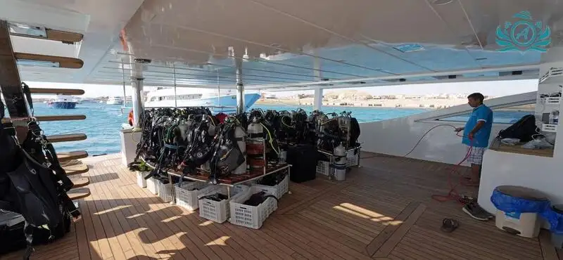 Kapal pesiar keur dijual