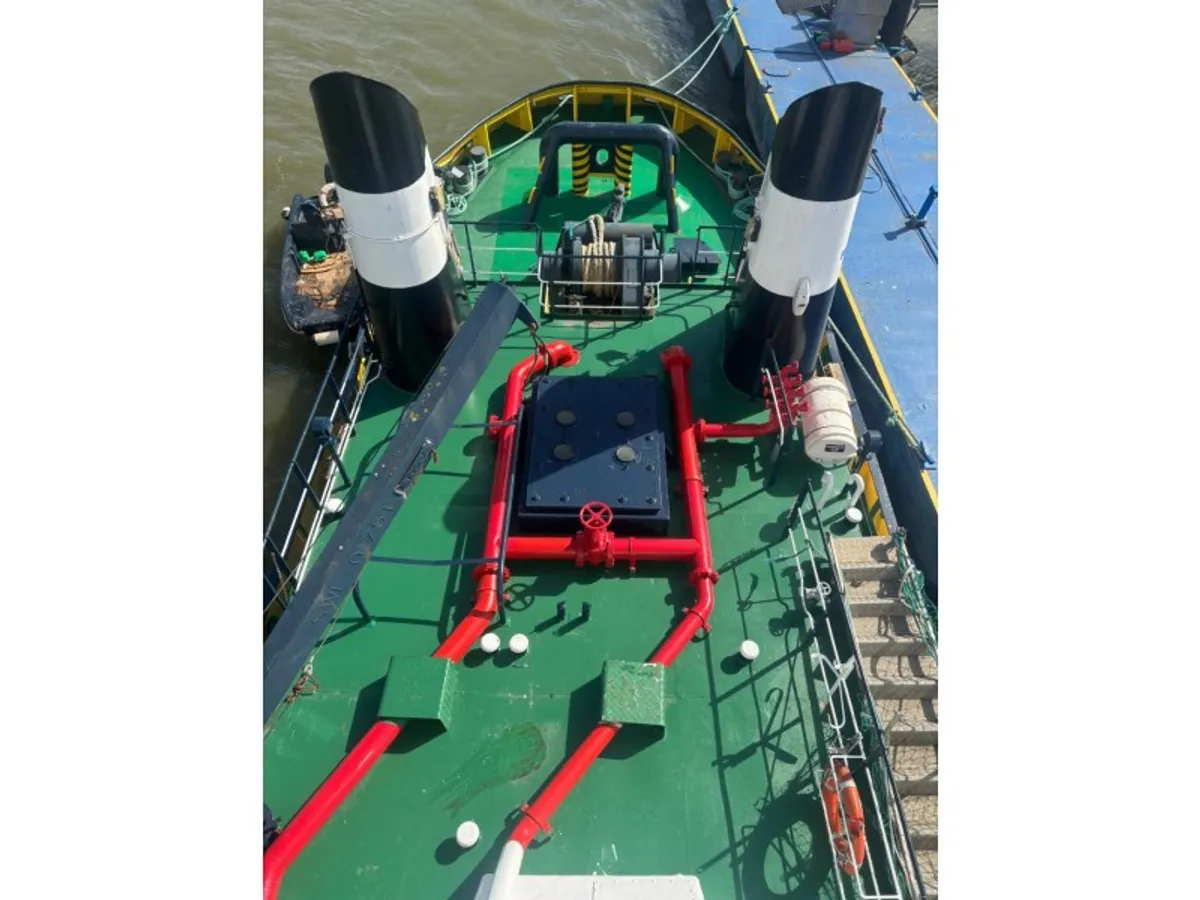Kapal tunda keur dijual