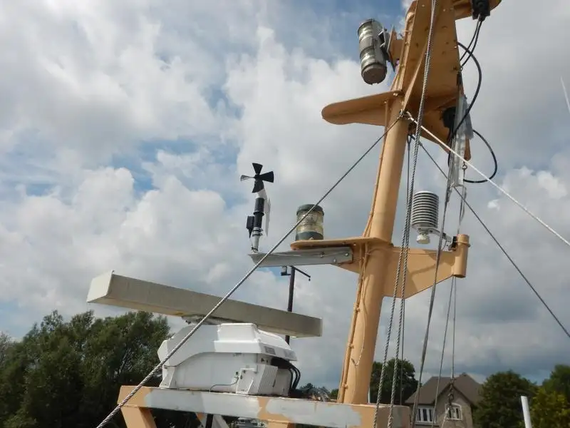 Kapal keruk keur dijual