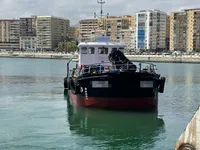 Kapal kerja keur dijual