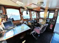 Kapal penarik keur dijual