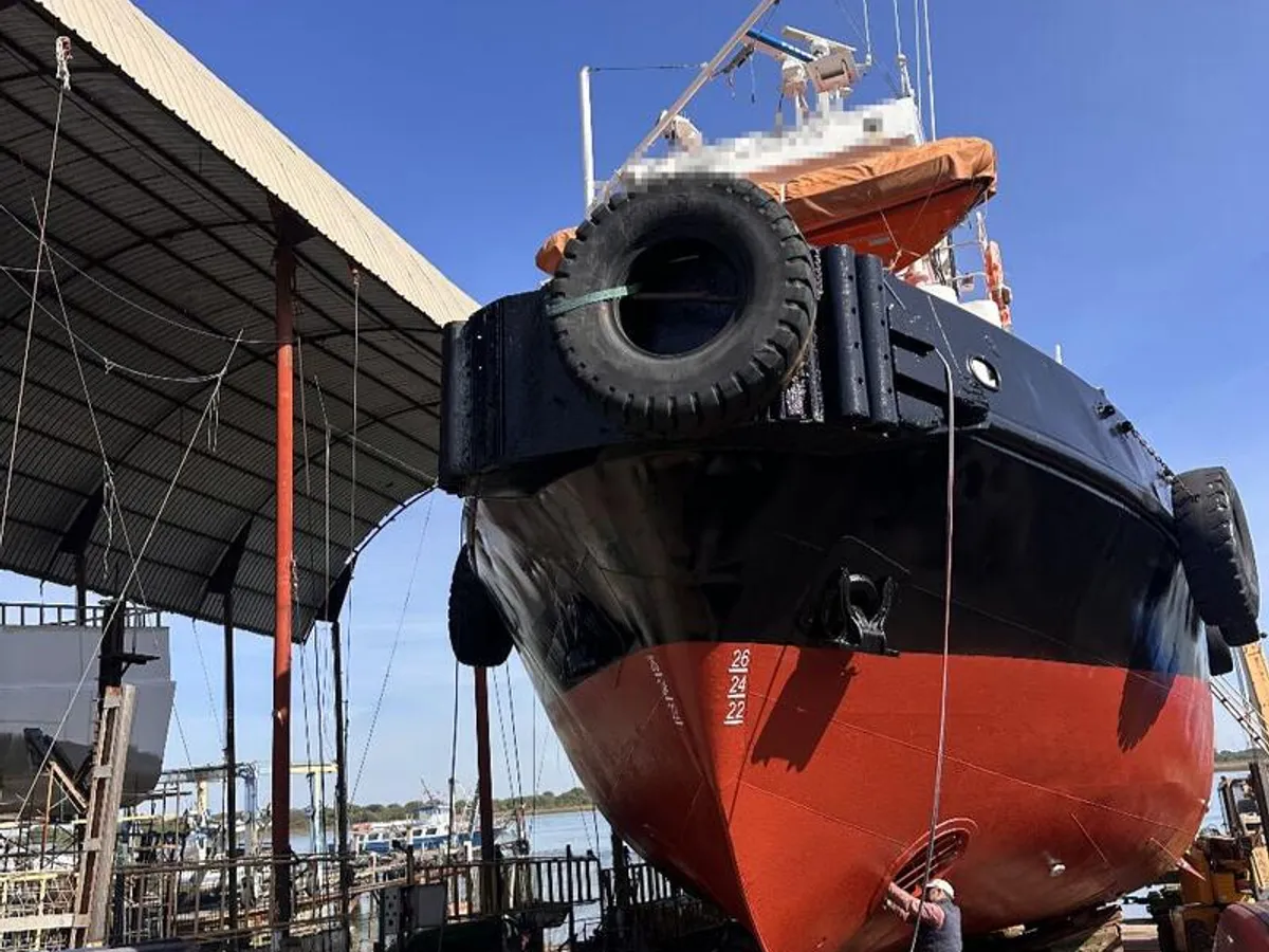 Kapal tunda keur dijual