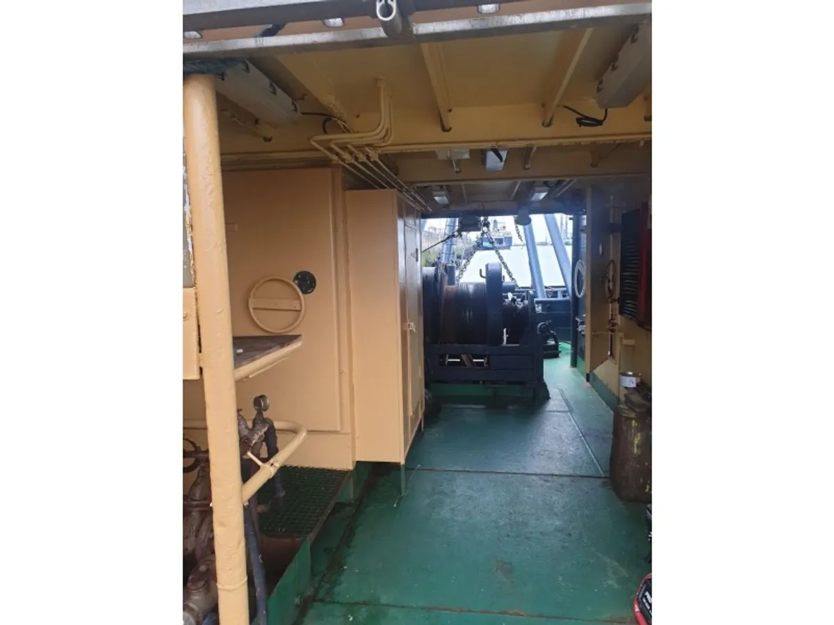Kapal keruk keur dijual