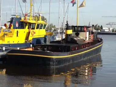 Kapal penarik keur dijual