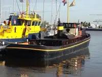 Kapal penarik keur dijual