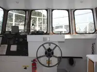 Kapal survei keur dijual