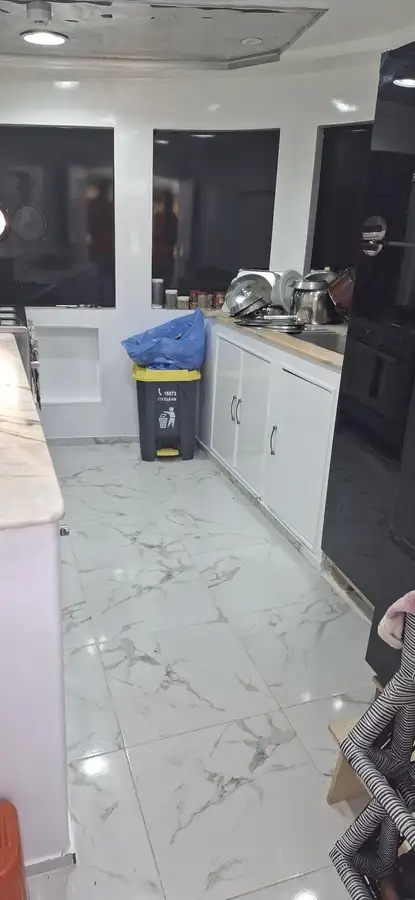 Kapal pesiar keur dijual