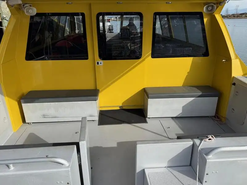 Kapal pesiar keur dijual