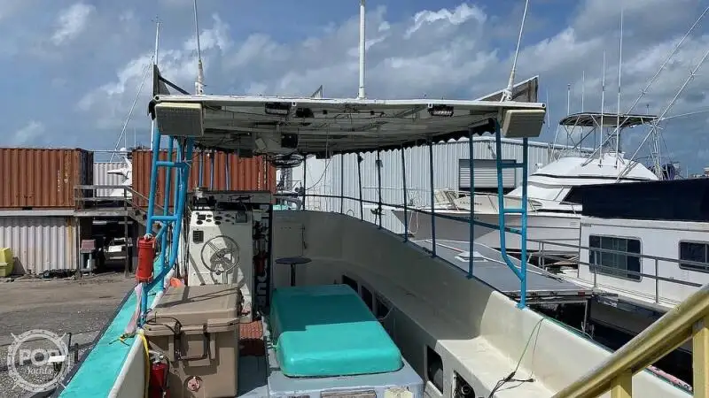 Kapal pesiar keur dijual