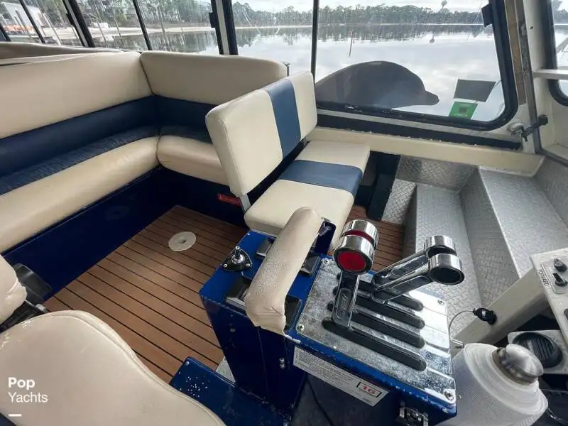 Kapal pesiar keur dijual