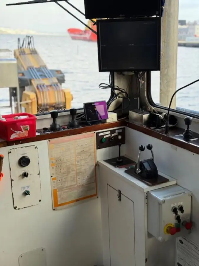 Kapal penarik keur dijual