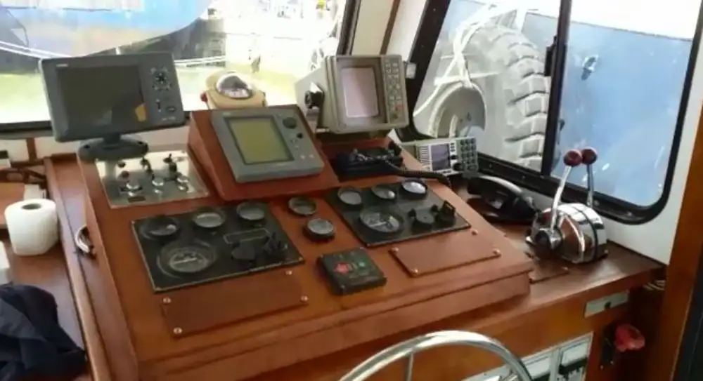 Kapal kru keur dijual