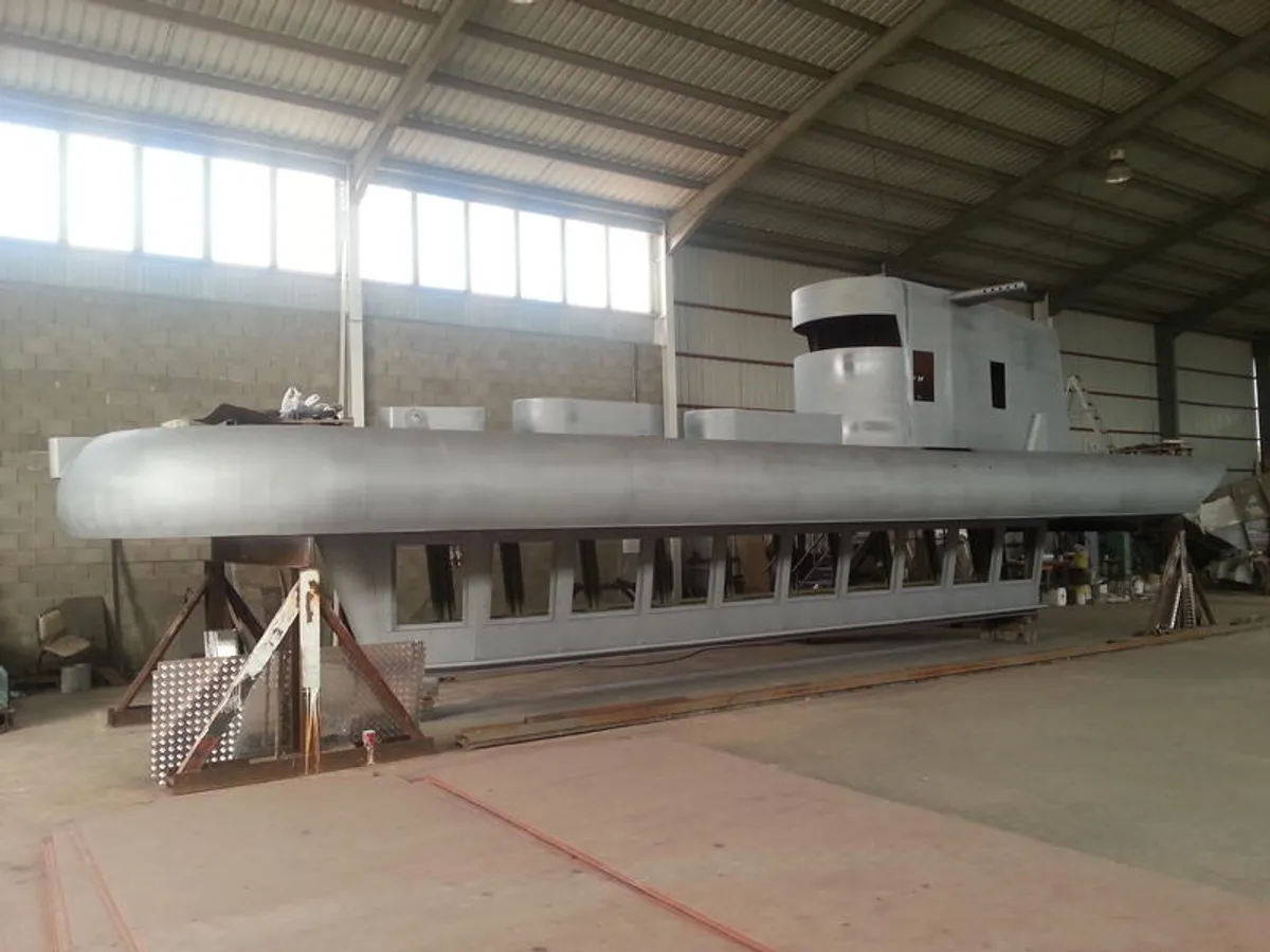 Kapal wisata keur dijual