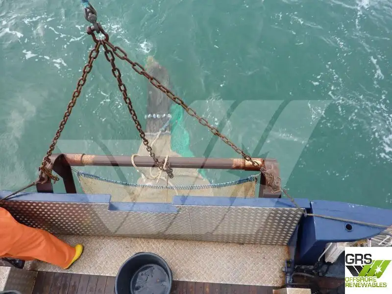 Kapal survei keur dijual