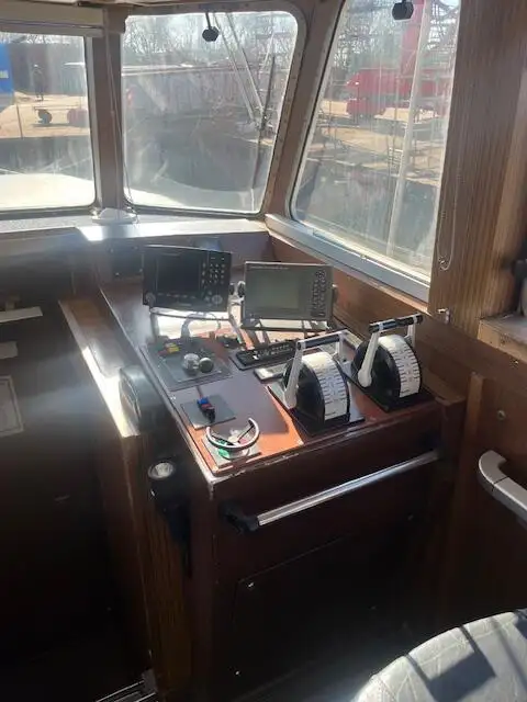 Kapal survei keur dijual