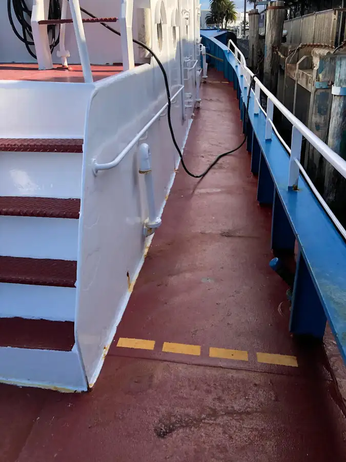 Kapal penarik keur dijual