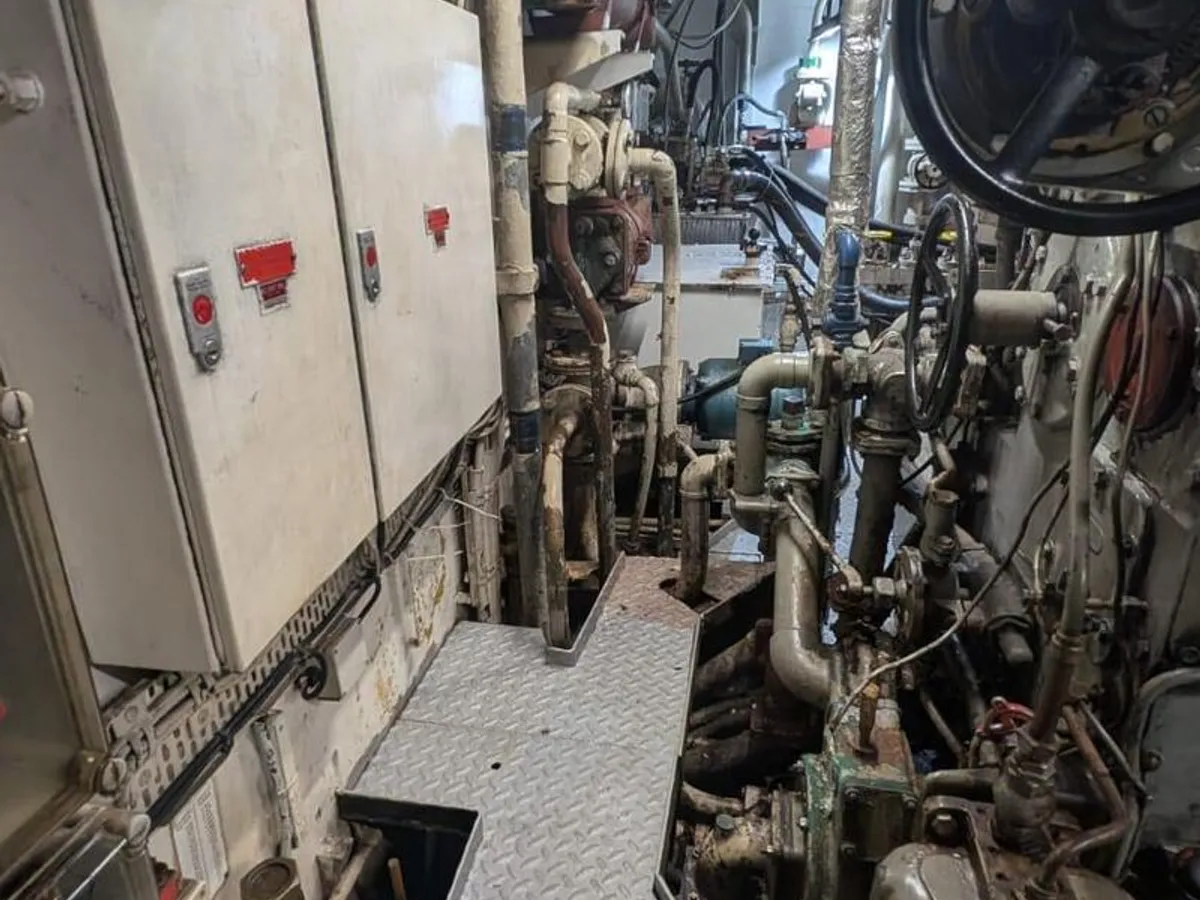Kapal survei keur dijual