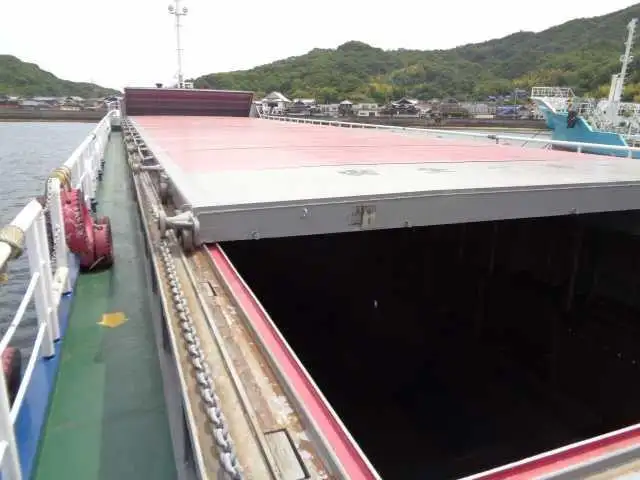 Kapal pangangkut barang curah keur dijual