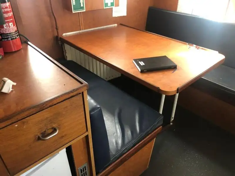 Kapal penarik keur dijual