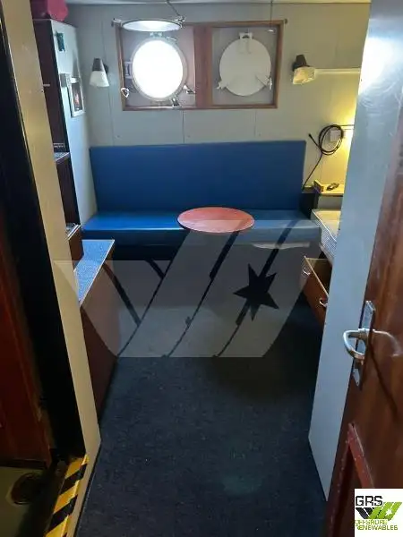 Kapal pasokan keur dijual