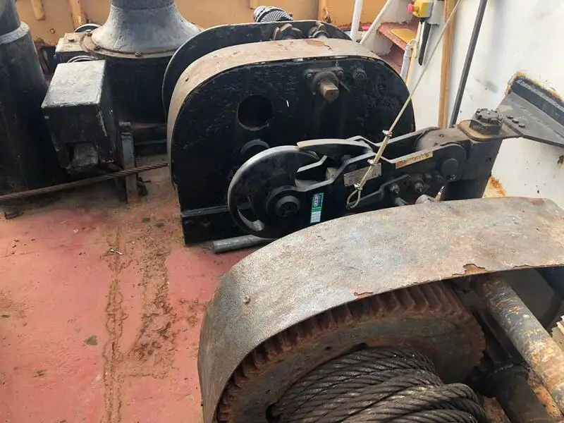 Kapal penarik keur dijual