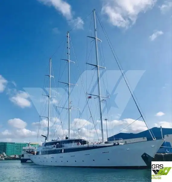 Kapal pesiar keur dijual