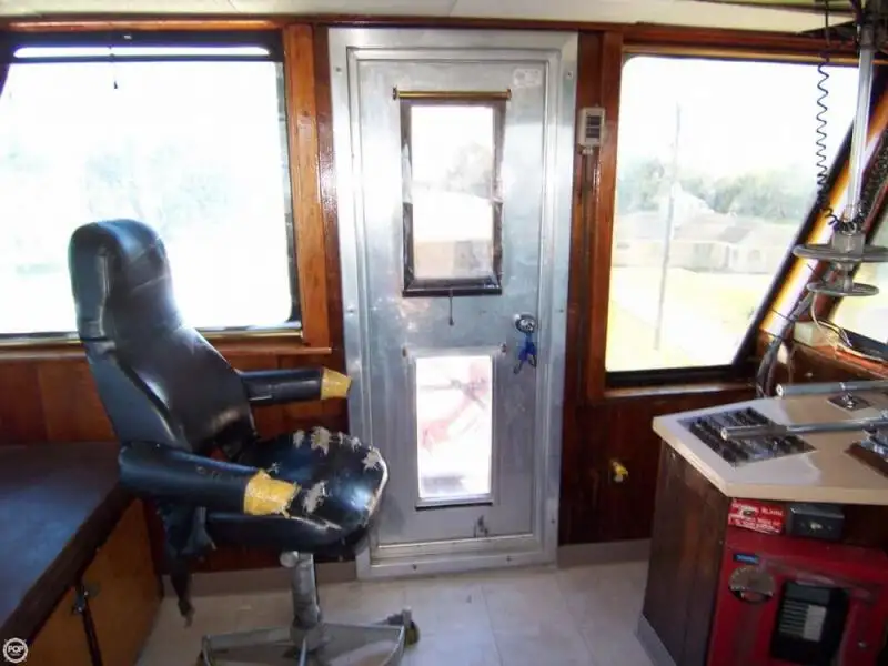 Kapal penarik keur dijual