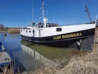 Tow boat pikeun dijual