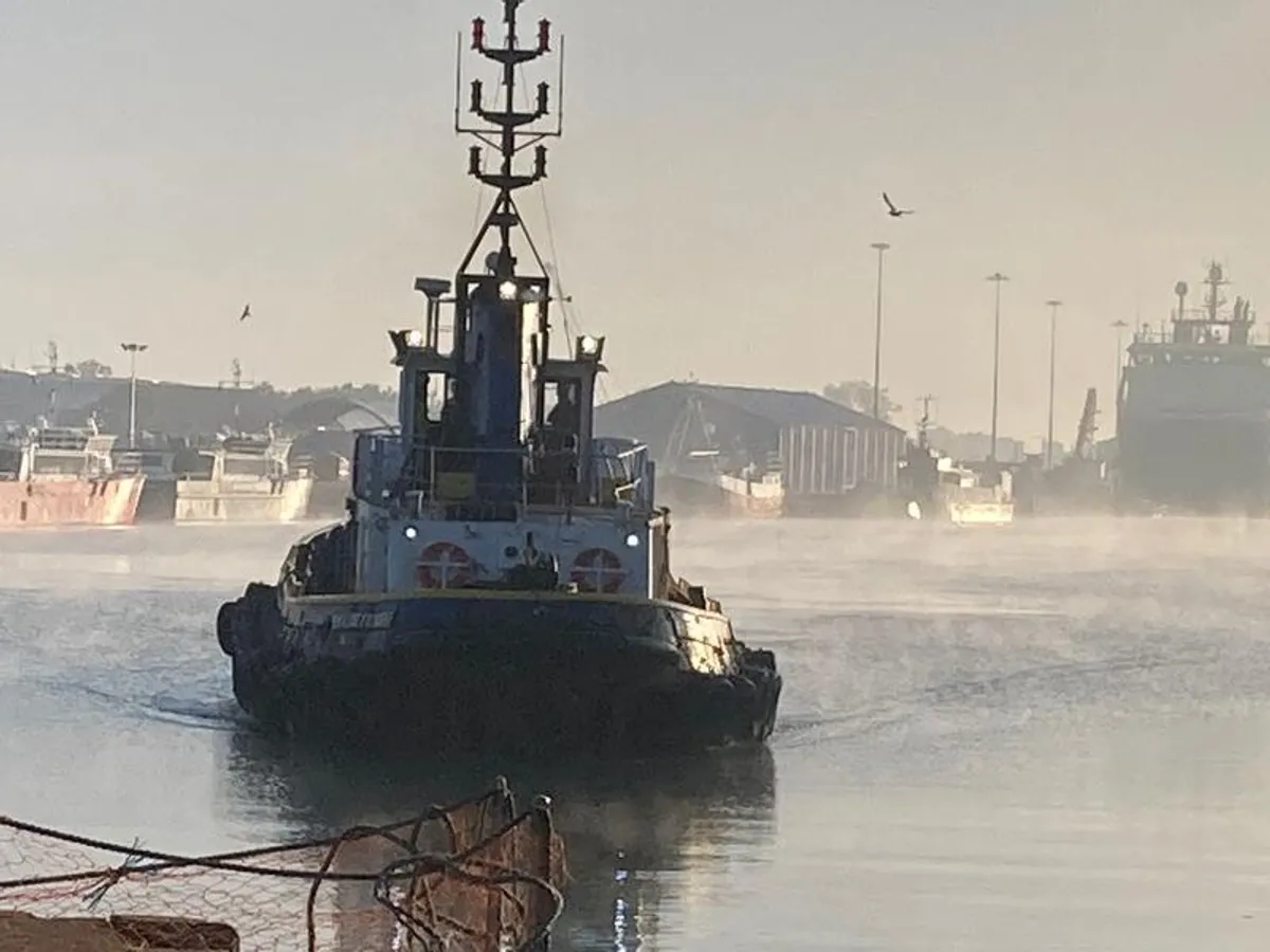 Kapal tunda keur dijual