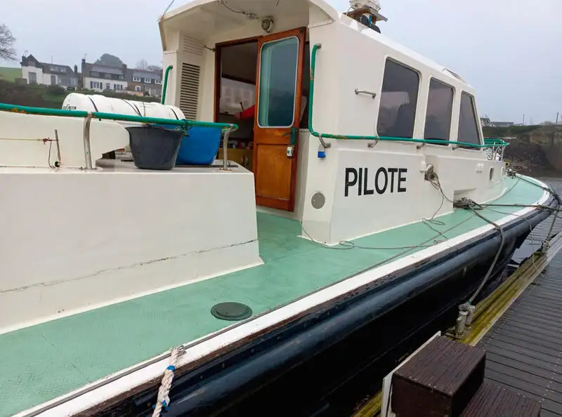 Kapal pilot keur dijual