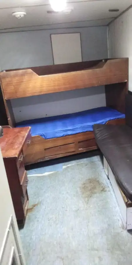 Kapal penarik keur dijual