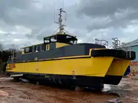 Kapal wadahna pikeun dijual