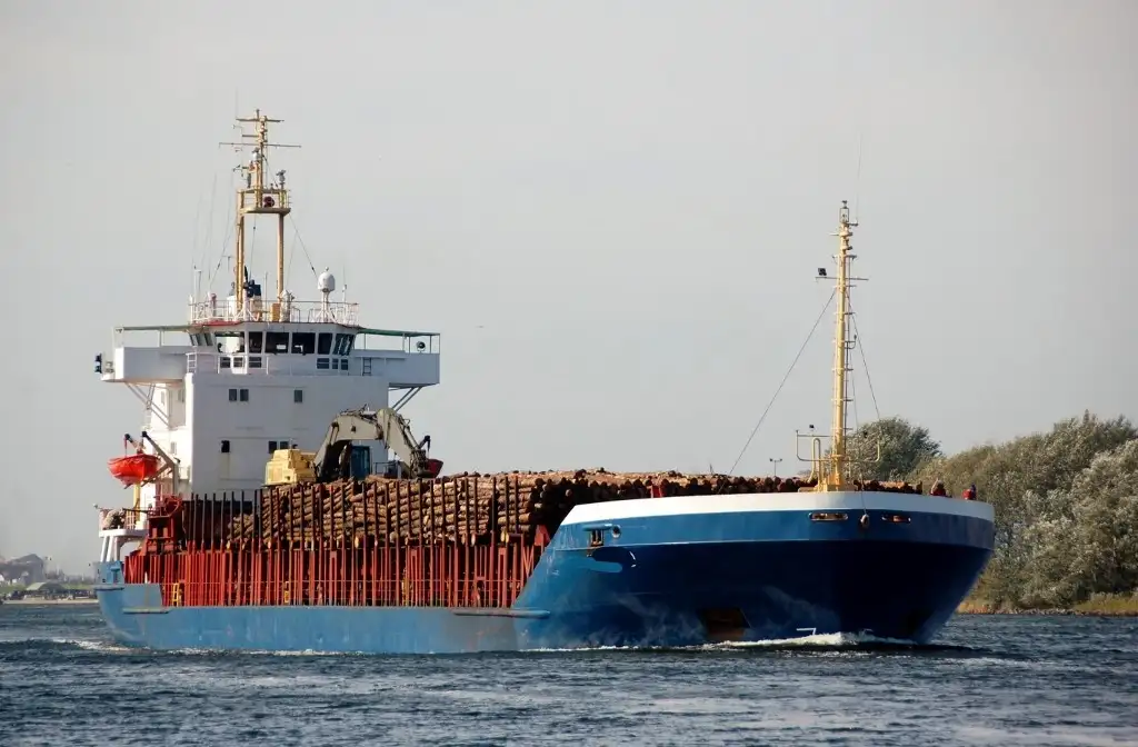 Kapal pangangkut barang curah keur dijual