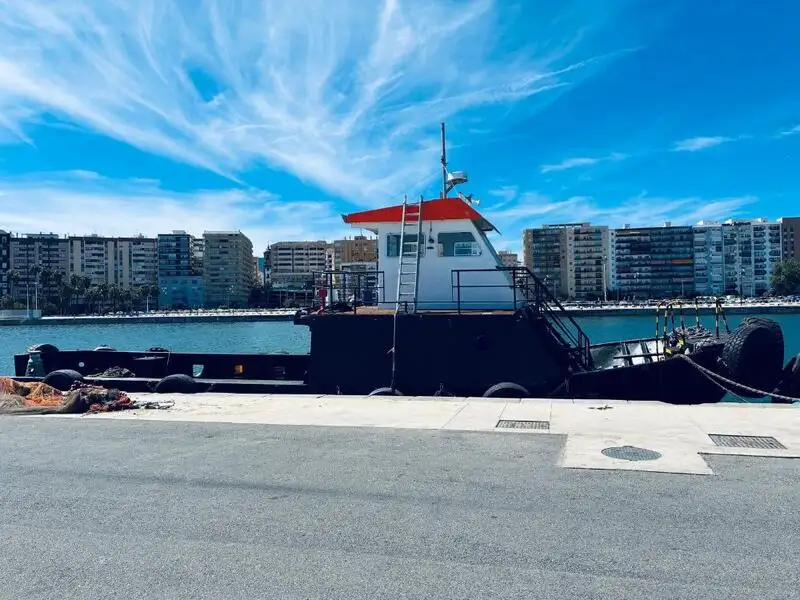 Kapal kerja keur dijual