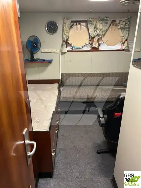 Kapal pasokan keur dijual