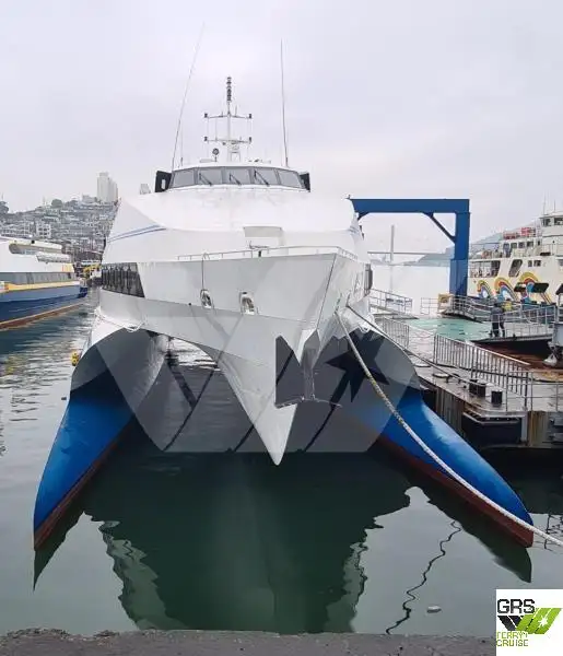 Kapal pesiar keur dijual