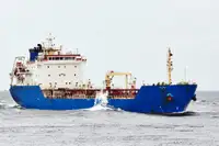 Oil/Chemical tanker pikeun dijual